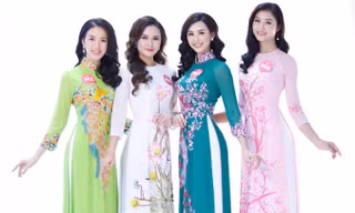 Áo dài thêu trên lụa của NTK Lan Hương dành riêng cho thí sinh Chung khảo phía Bắc.