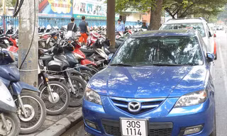 Giá phí trông giữ xe sẽ tăng cao nhất trên 3 lần theo phương án đề xuất của thành phố Hà Nội.
