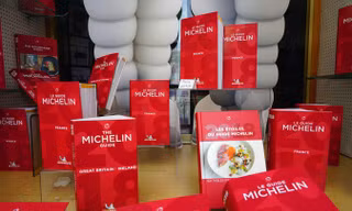 “Chiến thần review” ẩm thực Michelin về Việt Nam: Từ nhà hàng đến quán ăn lề đường đều có cơ hội