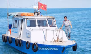 Bộ trưởng Quốc phòng: Giữ vững chủ quyền biển đảo