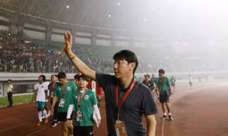 LĐBĐ Indonesia cử đoàn sang Hà Lan để 'chiều' HLV Shin Tae-yong 