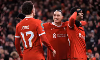 Liverpool thắng 'hú hồn' Fulham tại Cúp Liên đoàn 