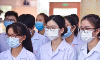 Những trường đại học nào tuyển sinh ngành Y không có môn Sinh?