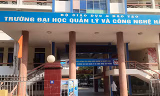 Nam sinh Hải Phòng bất ngờ trượt tốt nghiệp dù được đề nghị cấp 'phao cứu sinh'