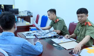 Thu giữ hàng trăm thiết bị gian lận trước kỳ thi tốt nghiệp 
