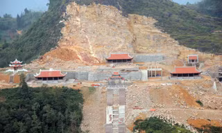 Cận cảnh các hạng mục đang thi công.
