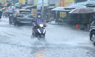Nam bộ đón mưa lớn cục bộ