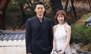 Hyun Bin hiếm hoi xuất hiện gây chú ý khi 'sánh đôi' bên ‘nàng Hậu’ Việt nổi tiếng về độ giàu có