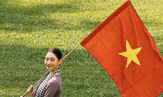 Lương Thùy Linh tự hào tri ân thế hệ phụ nữ Việt Nam đầy kiên cường, mừng Đại lễ 30/4