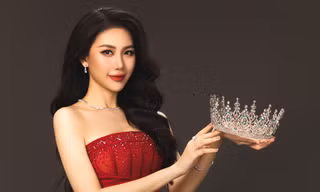 Vừa 'final walk' nhiệm kỳ 'SuperModel International', Bùi Quỳnh Hoa lại khiến khán giả 'dậy sóng' khi 'chơi chiêu'