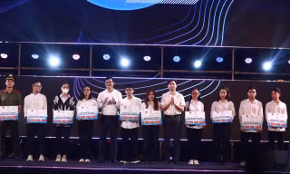 Sôi nổi Ngày hội tân sinh viên S-Fest 2022