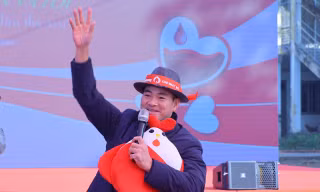 NSND Xuân Bắc: 'Mỗi lần đến với Chủ Nhật Đỏ, lòng tôi phơi phới niềm vui'