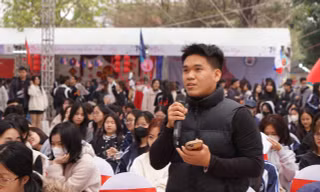 Sinh viên sẽ bị AI cạnh tranh gay gắt về cơ hội việc làm