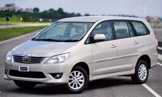 Xe Innova mới giá từ 683 triệu đồng