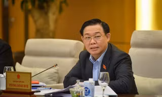 Tiền kiểm phim phổ biến trên không gian mạng là bất khả thi