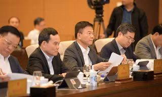 Tiền lương, biên chế, thu nhập tăng thêm của cán bộ, công chức Hà Nội ra sao khi sửa Luật Thủ đô?