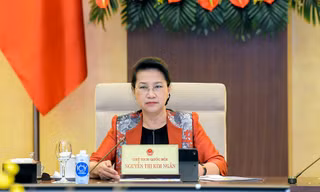 Chủ tịch Quốc hội Nguyễn Thị Kim Ngân tại phiên họp Uỷ ban Thường vụ