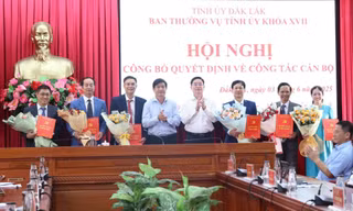 Công bố quyết định về công tác cán bộ ở 2 tỉnh Bình Định và Đắk Lắk