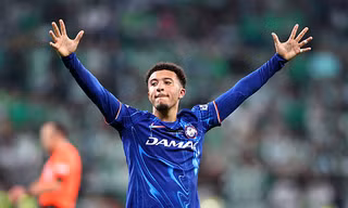 Chelsea 'trả tiền để né' Sancho: Ngôi sao MU nói gì? 