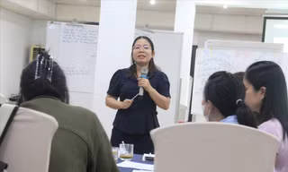 TS. Lê Thị Lâm (khoa Tâm lý giáo dục, Trường ĐH Sư phạm, ĐH Đà Nẵng) khuyến khích các thầy cô giáo đồng hành nhiều hơn nữa với học sinh Ảnh: Thanh Hiền