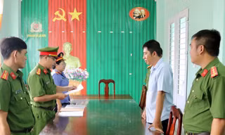 Cán bộ địa chính giúp người phụ nữ chiếm đoạt 32 tỷ đồng