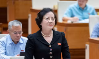 Bộ trưởng Nội vụ: Cán bộ dôi dư nghỉ việc được nhận một khoản tiền lớn