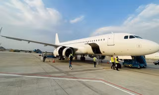 Từ Nam ra Bắc ăn Tết mà phải bay lòng vòng như quá cảnh nước ngoài 