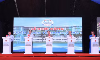 Thủ tướng bấm nút khởi công bệnh viện quốc tế 5 sao ở Huế 