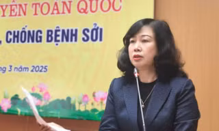 Nguy cơ bùng phát dịch sởi, Bộ trưởng Bộ Y tế họp toàn quốc 