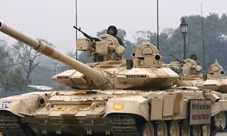 Ấn Độ trang bị tên lửa ‘khủng’ cho tăng T-90