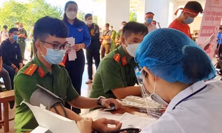 Tưng bừng Chủ nhật Đỏ trên quê hương Bác Tôn
