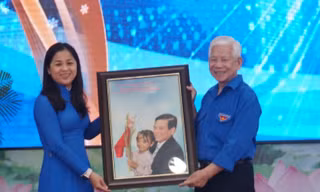 Mừng sinh nhật Đoàn