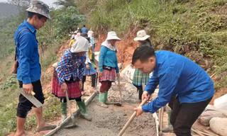 Gian khổ đi trước, hưởng thụ đi sau - Bài 1: Bí thư Đoàn xã bày sinh kế giúp dân thoát nghèo 