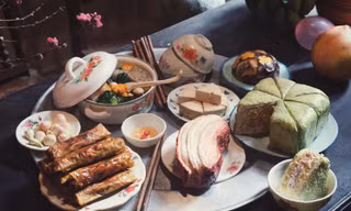 Cô gái làm mâm cơm Tết bằng 'chất liệu' đặc biệt, dân mạng trầm trồ 'khó tin'
