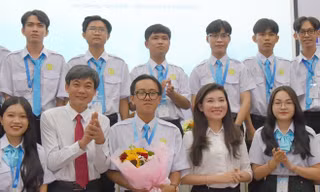 Bạn Phan Hoàng Anh được bầu làm Chủ tịch Hội Sinh viên trường Đại học An Giang 