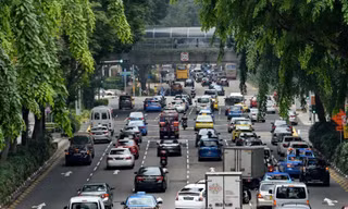 Người dân Singapore mất 10 năm chờ cấp phép lái xe