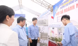 Bộ trưởng Nông nghiệp Lê Minh Hoan: Kích hoạt tinh thần khởi nghiệp để sinh viên làm chủ