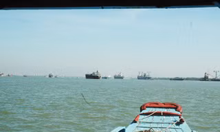 Những chuyến đò không tên trên sông Sài Gòn