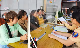 Thêm 4 phụ nữ tập thể dục giữa đường bị Công an Đà Lạt mời làm việc