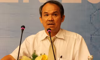 Cuộc chơi tay ngang của các ông lớn