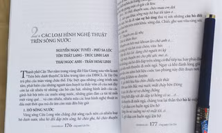 Bài viết 16 trang của 6 tác giả, mỗi người được nhận chưa đến 40.000 đồng. Ảnh: SÁU NGHỆ