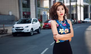 'Đại ca Phượng Đê đồng tính' tái xuất đầy nữ tính