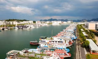 Quảng Ninh cấm biển từ 12h trưa nay