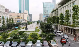 TPHCM cấm xe vào đường Nguyễn Huệ trong 3 ngày