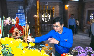 Bí thư thứ nhất T.Ư Đoàn dự lễ giỗ Chủ tịch Hồ Chí Minh tại Khu di tích Quốc gia Kim Liên