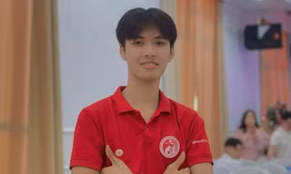 Khát vọng học tập và cống hiến cộng đồng của nam sinh Trường Cao đẳng Dược Trung ương Hải Dương