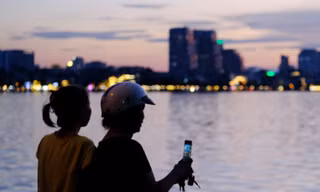 ‘Săn’ hoàng hôn sau mưa – trào lưu mới của giới trẻ Hà Nội
