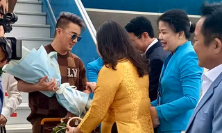 Ca sĩ Đàm Vĩnh Hưng, Vũ Hà du lịch Nha Trang ngày mùng 1 Tết