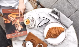 Làn sóng đổ bộ của các quán cà phê “Tây hóa” đang được giới trẻ Hà Nội “thả tim“