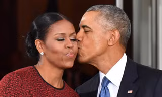 Hôn nhân của ông Obama bị đem ra bàn luận